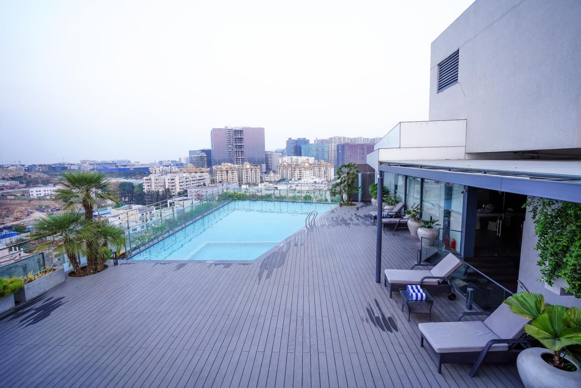 Hotel Deccan Serai Grande, Gachibowli, Hyderabad Esterno foto