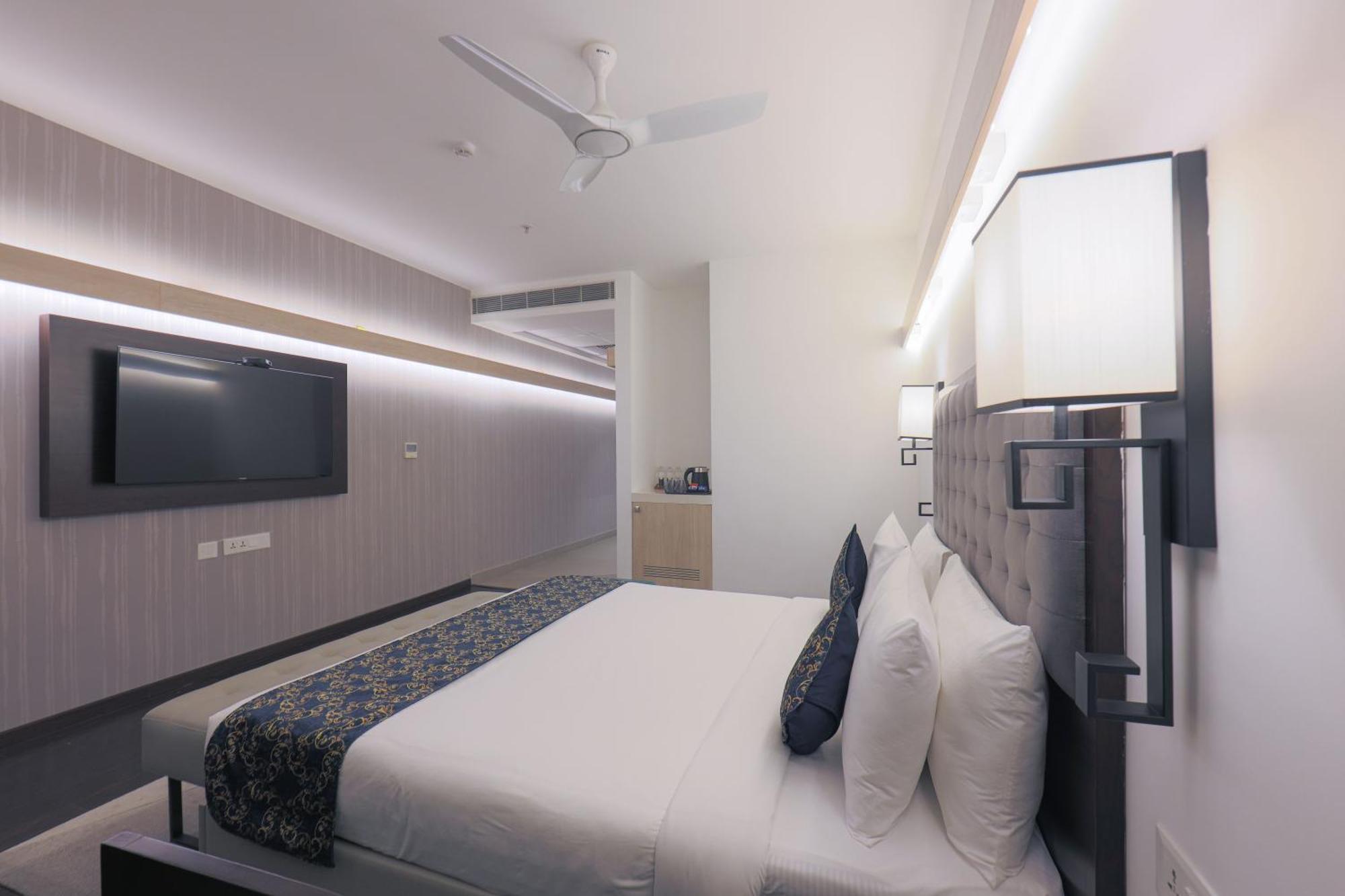 Hotel Deccan Serai Grande, Gachibowli, Hyderabad Esterno foto