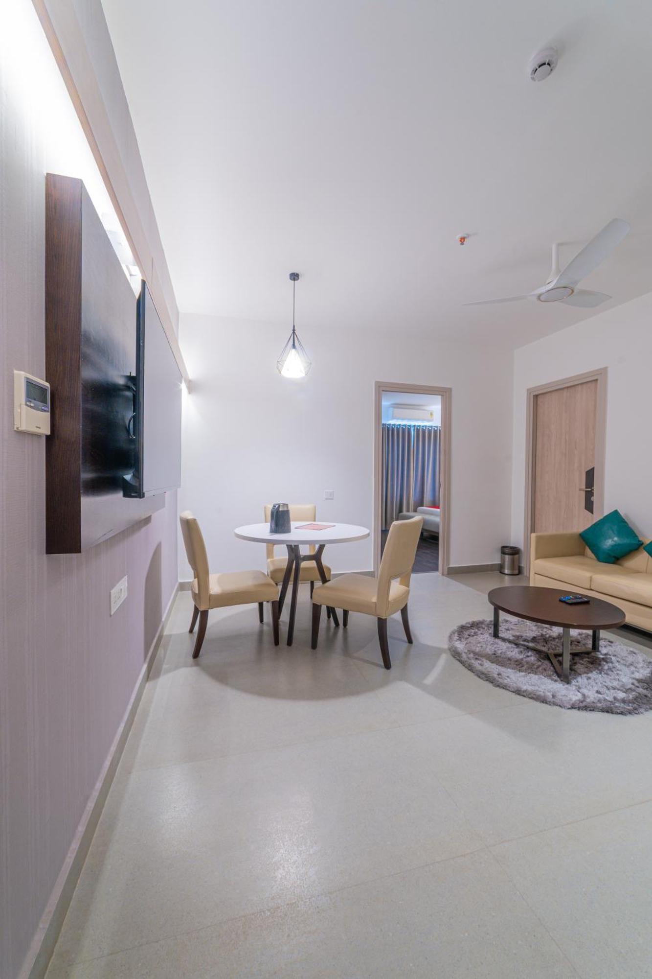 Hotel Deccan Serai Grande, Gachibowli, Hyderabad Esterno foto