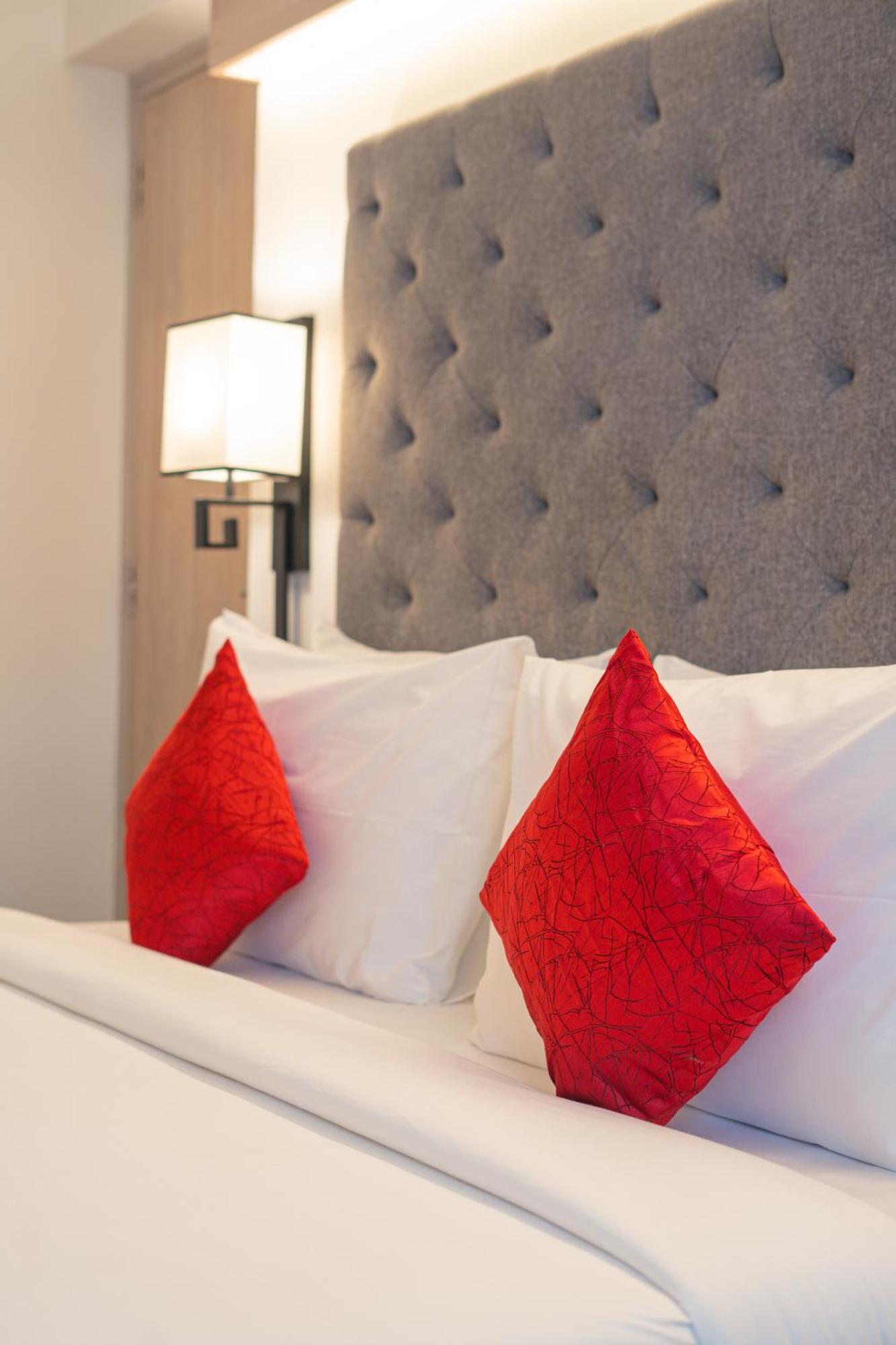 Hotel Deccan Serai Grande, Gachibowli, Hyderabad Esterno foto